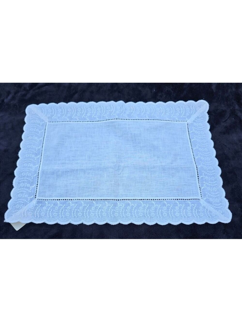 Vintage Linen Crochet Lace Placemats Coastal Grandma Shabby Cottage Set 4 NOS